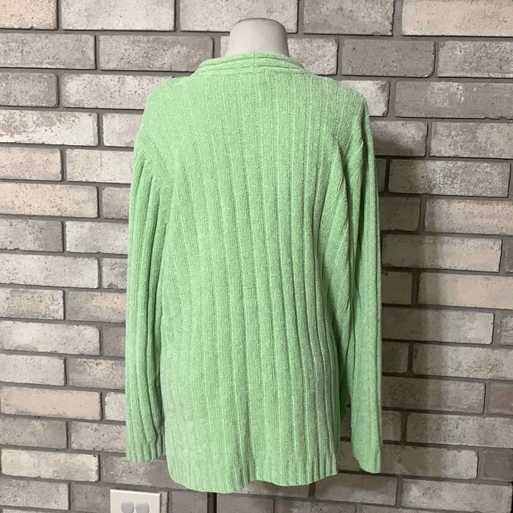 3for$20 sweater medium - Picture 3 of 4